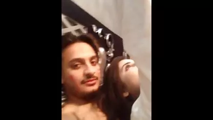 MILF sucks dan fucks video seks jepang mom seorang wanita muda yang cantik, kosong